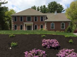 14 Deer Run Rd, North Hampton, NH 03862