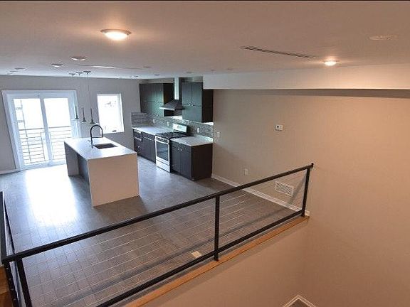 5th image of 958 Shackamaxon St APT 000002