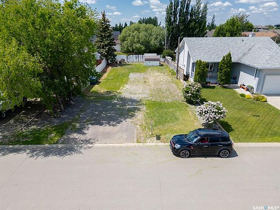 2nd image of 334 Hawks STREET