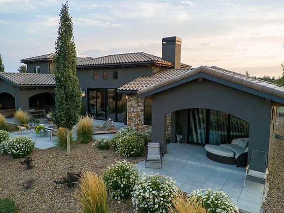 5th image of 10116 NE Sage Ln