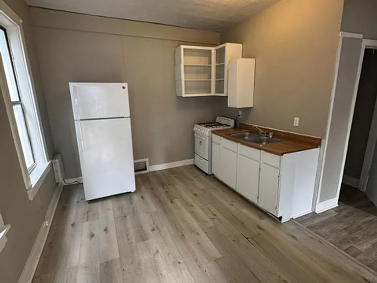 1621 N Wells St — Photo 3