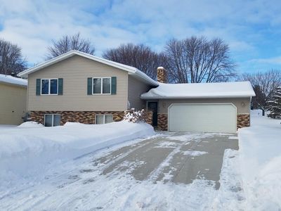 818 3rd Ave NW, Byron, MN, 55920