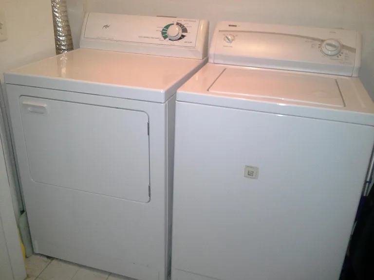 4000 SW 23rd St #1-308 — Photo 6