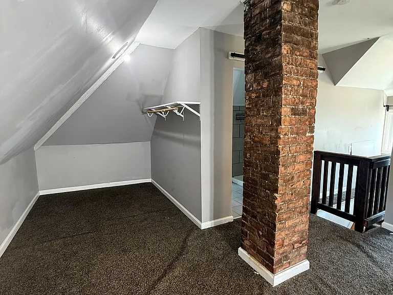 151 Calvert St — Photo 33