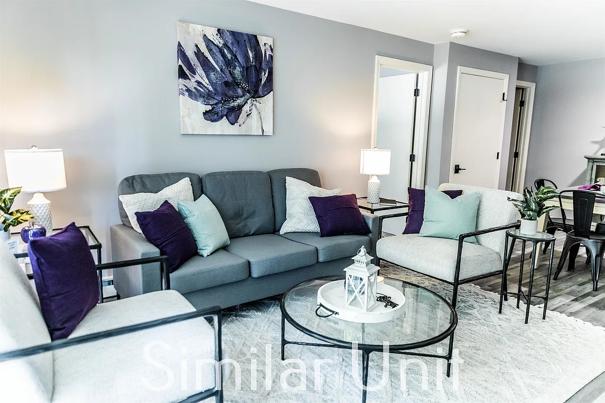 Building Photo - 25 Karolina Dr #107