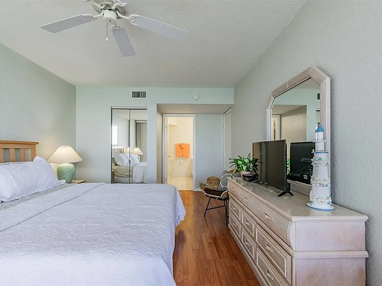 6085 Bahia Del Mar Cir #468 — Photo 16