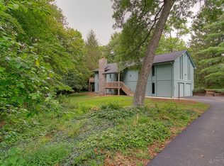 988 Woodcreek Dr, Milford, OH 45150