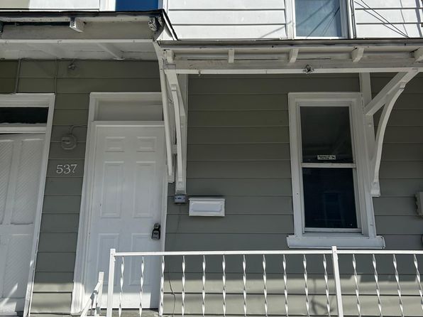 537 N New St #1