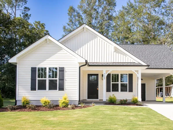 705 Queens Ave, Dunn, NC 28334