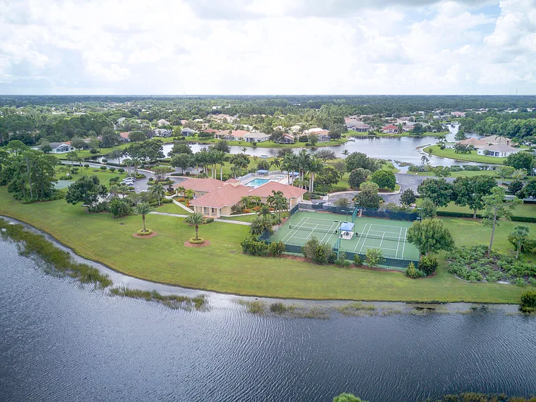 726 SW Aruba Bay — Photo 36