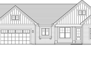 6 Cannon Royal Dr, Saratoga Springs, NY 12866