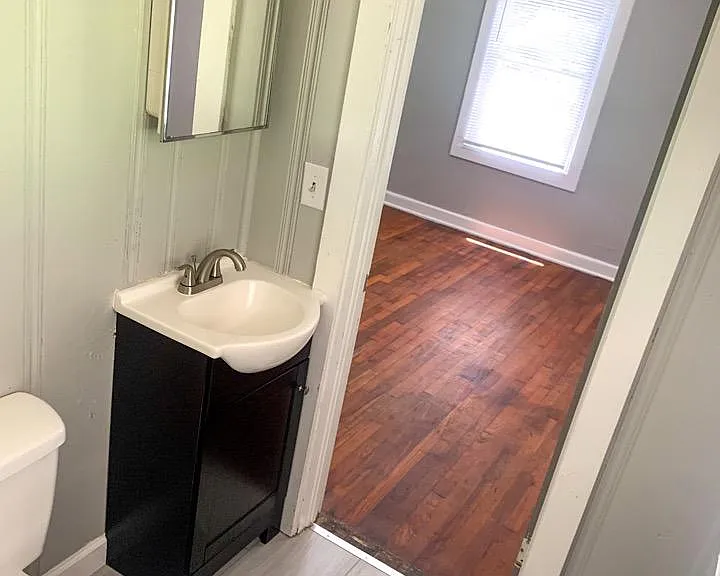 3 Christopher St #A — Photo 7