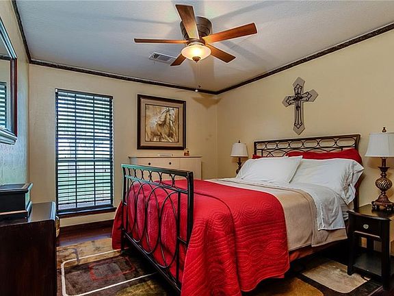 5th image of 1292 Hunter Ln