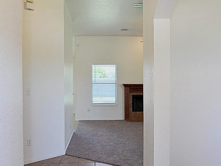 5802 Venetian Ct — Photo 3