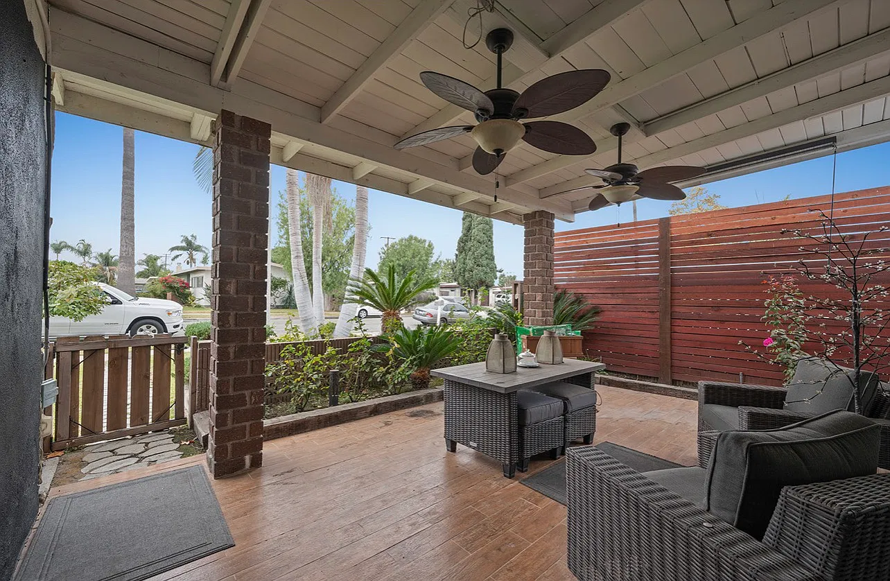 4 bed, 1297 sqft, $4,450 — Photo 4