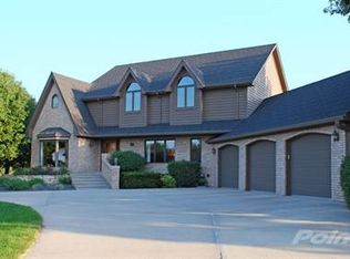 601 Fairoaks Ave, Mitchell, SD 57301