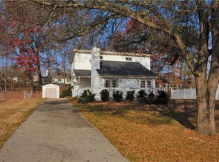 466 Fieldstone Dr, Winston Salem, NC 27127