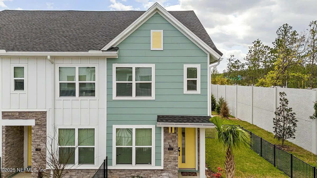 Building Photo - 11103 Quantum Ct