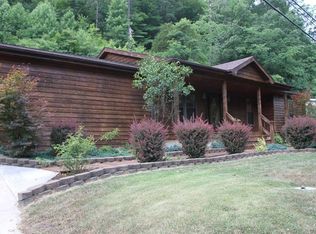 626 Little Paint Crk, East Point, KY 41216