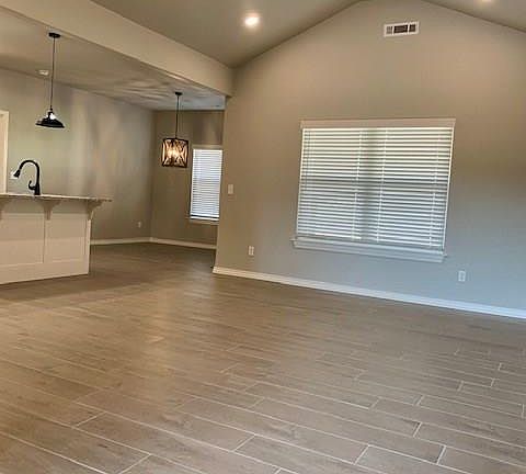 3rd image of 2662 S Olive Ct