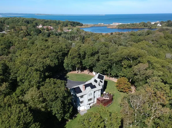 60-60R Sandwich Rd, Plymouth, MA 02360