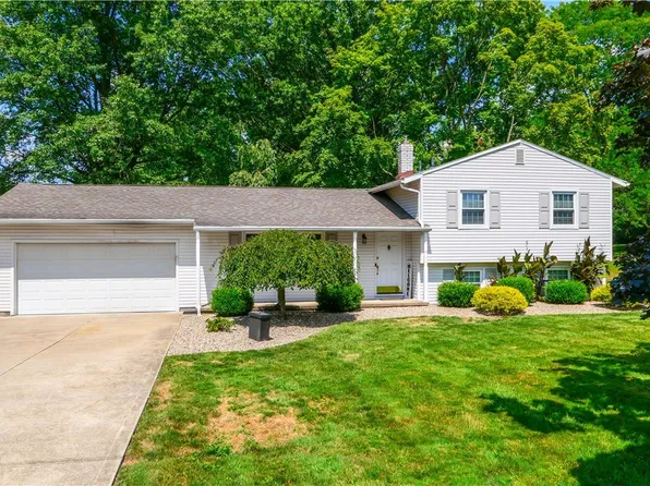 91 Pontius Rd, Mogadore, OH 44260