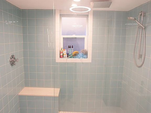 Curbless Walk in Shower with Rain Showerhead