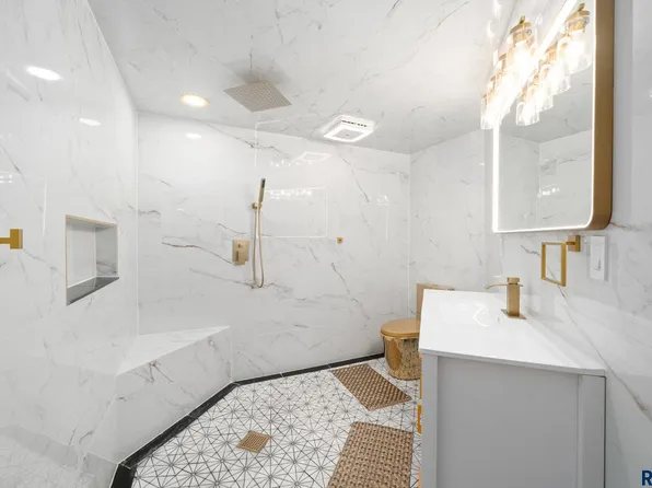 304 E 3rd St, Egan, SD 57024