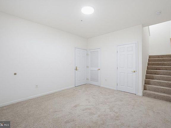 3rd image of 1603 E Fairmount Ave