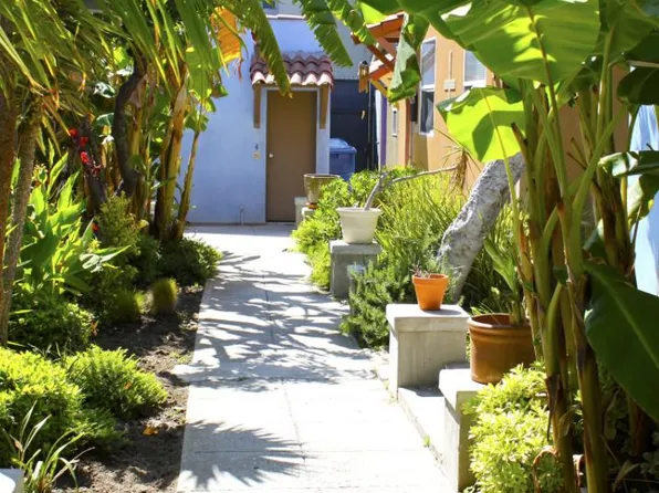 1335 N Harvard Blvd, Los Angeles, CA 90027