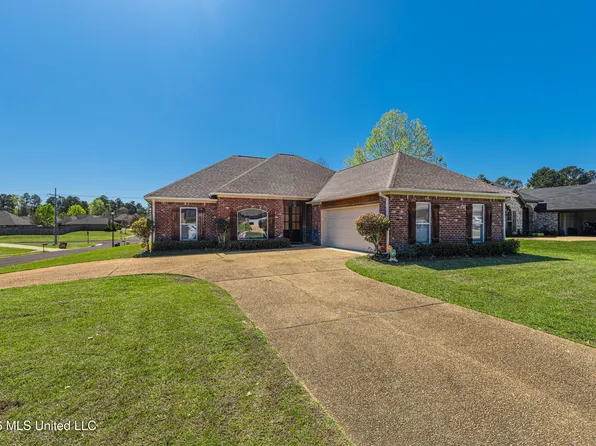 301 Spring Hill Point, Brandon, MS 39047