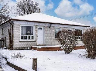 34&36 Centre St, Essa, ON L0M1B0