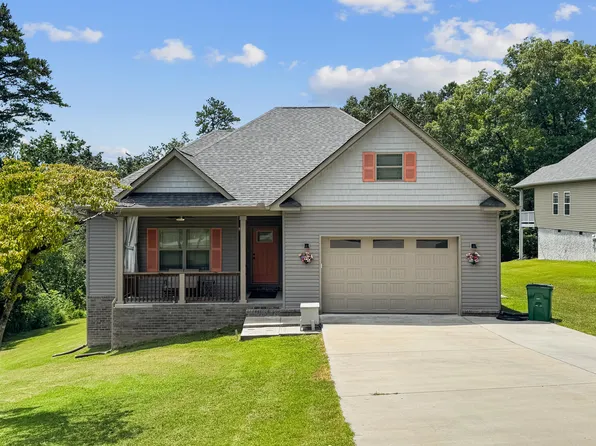 309 Autumn Ave, Rossville, GA 30741