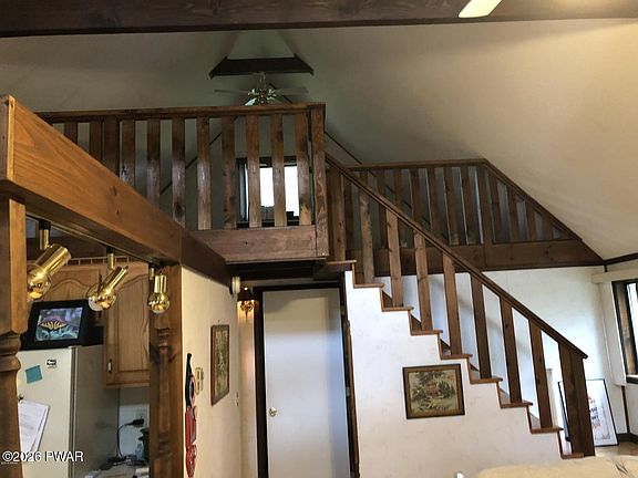 5th image of 159 Spring Dr
