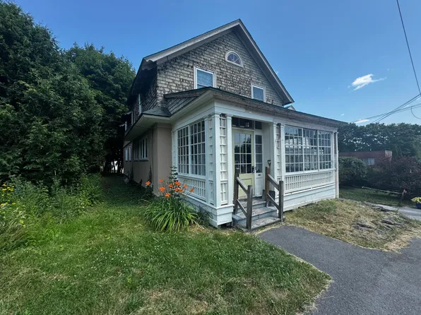 215 French Street, Bangor, ME 04401