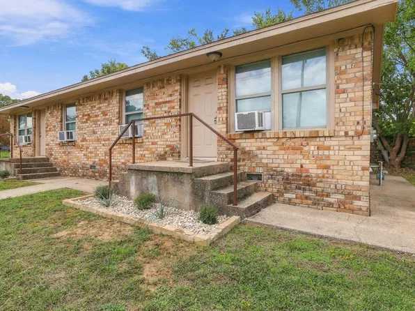 701 W Hull St, Denison, TX 75020