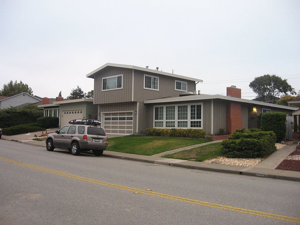 2nd image of 2315 Crestmoor Dr