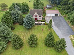 11649 S Baugher Rd, Thurmont, MD 21788
