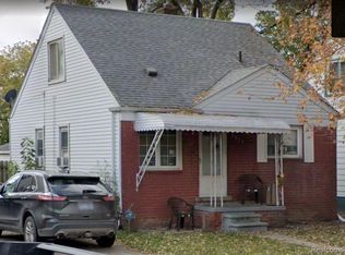 2079 Thomas St, Lincoln Park, MI 48146