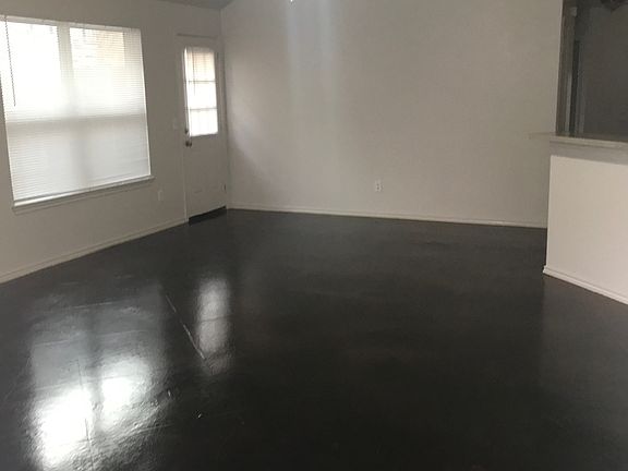 Living Room / Dining Room