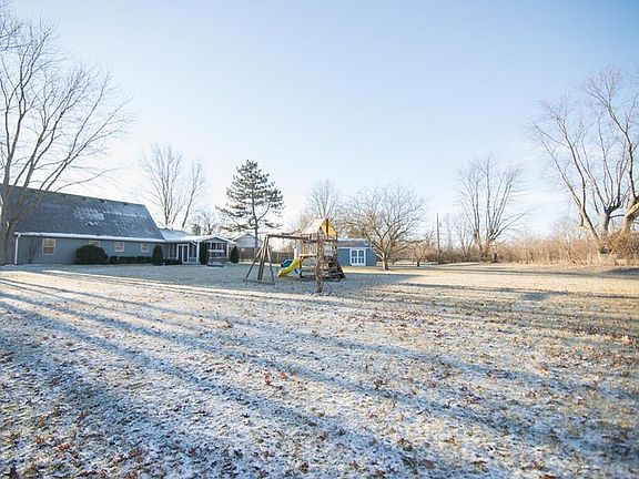 2nd image of 503 Pheasant Run