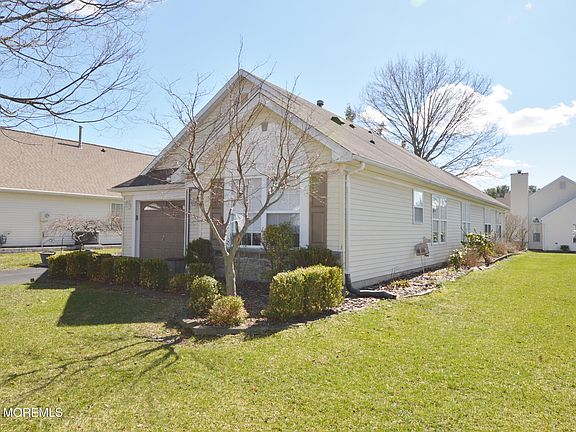 2nd image of 2736 Meadow Lake Drive
