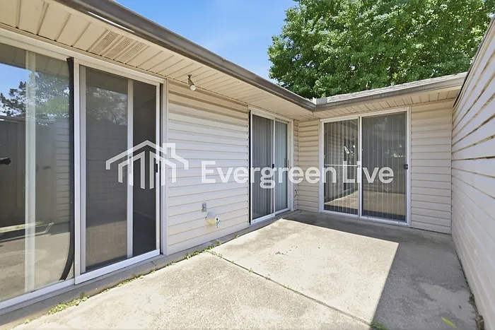 5718 Troy Villa Blvd — Photo 16