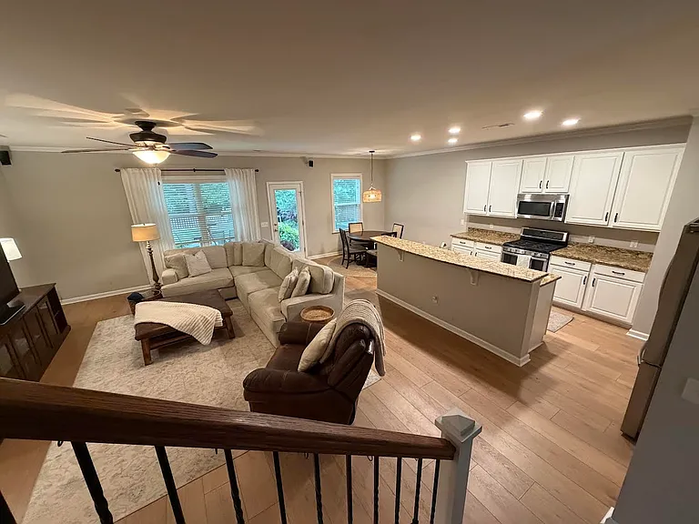 3246 Conservancy Ln — Photo 2