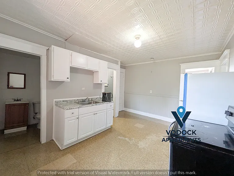 168 Essex St #3L — Photo 14