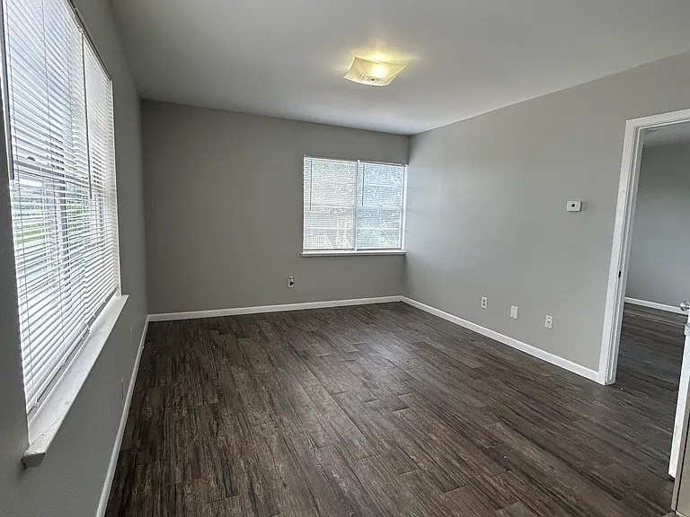 802 Hancock Ave #800-D — Photo 7