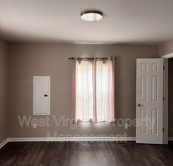 312 Highland St — Photo 5