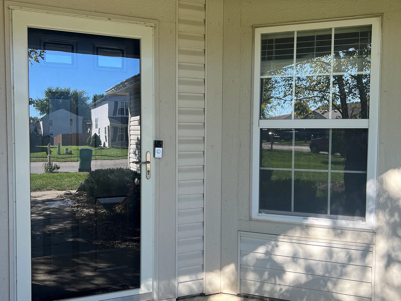 3 bed, 1175 sqft, $2,200 — Photo 3