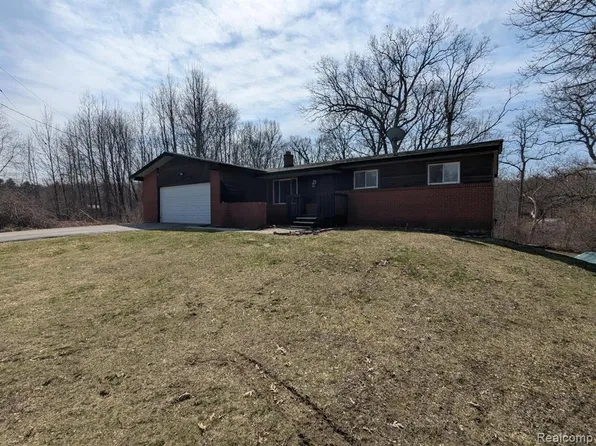 13415 Neal Rd, Davisburg, MI 48350