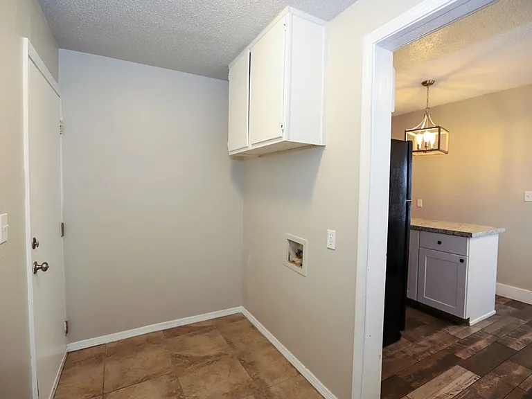 3515 E King Pl — Photo 33